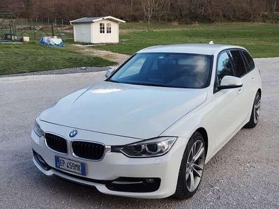 Usata BMW 320 Sport Line 184 CV (135 kW) 2013 Station wagon