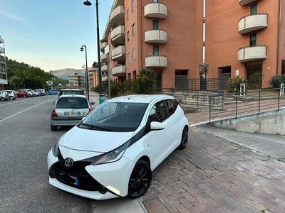 usata Toyota Aygo 1.0 VVT-i 69 CV 5 porte x-play