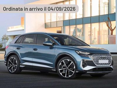Usata Audi Q4 e-tron Business 88 kW (121 CV) 2023 Argento SUV