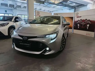 Usata Toyota Corolla Style 152 CV (111 kW) 2020 Argento Station wagon