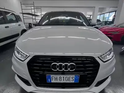 Usado Audi A1 Admired 90 CV (66 kW) 2017 Blanco Utilitario