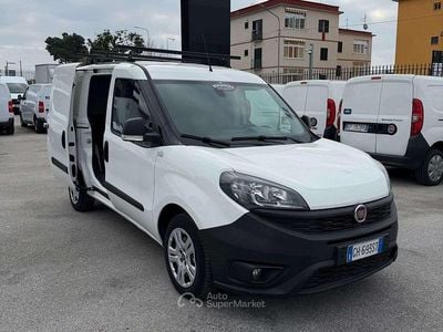 Usata Fiat Doblò 105 CV (77 kW) 2021 Bianco Monovolume