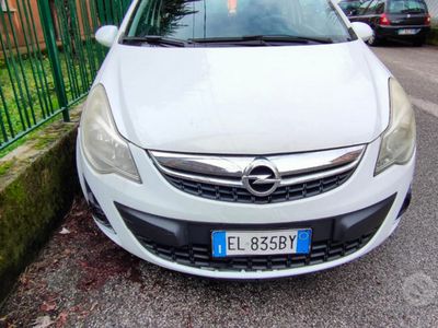 Usata Opel Corsa 80 CV (58 kW) 2011 Bianco Utilitaria