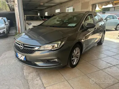 Usata Opel Astra Business 110 CV (80 kW) 2019 Vari colori Station wagon