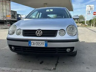 Usata VW Polo Trendline 75 CV (55 kW) 2002 Utilitaria