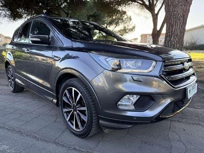 Usata Ford Kuga ST-Line 120 CV (88 kW) 2018 Grigio SUV