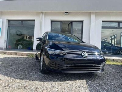 Usata VW Golf VIII Life 116 CV (85 kW) 2022 Nero Berlina