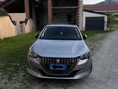 Usata Peugeot 208 101 CV (74 kW) 2022 Grigio Utilitaria