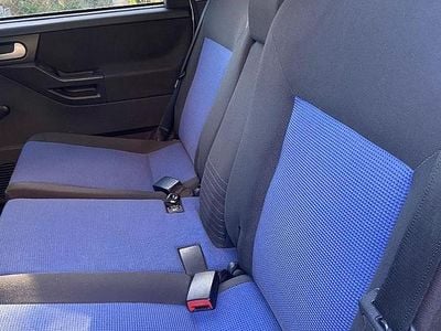 Usata Opel Meriva Cosmo 100 CV (73 kW) 2004 Grigio Monovolume