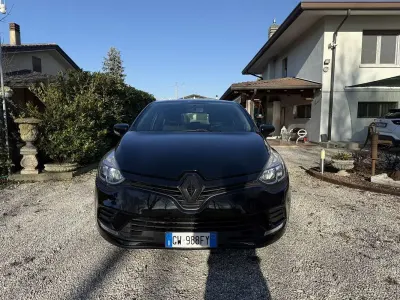 Usata Renault Clio IV Collection 75 CV (55 kW) 2018 Berlina