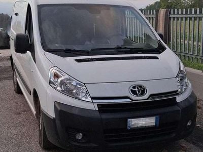 Bianco Usata 2015 Toyota Proace Monovolume | 9000 € (Molto cara)