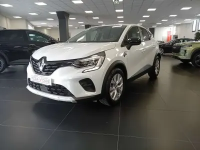 Usata Renault Captur Business 94 CV (69 kW) 2022 Bianco SUV
