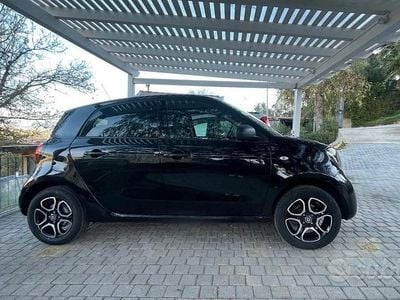 Usata Smart ForFour 71 CV (52 kW) 2016 Nero Utilitaria