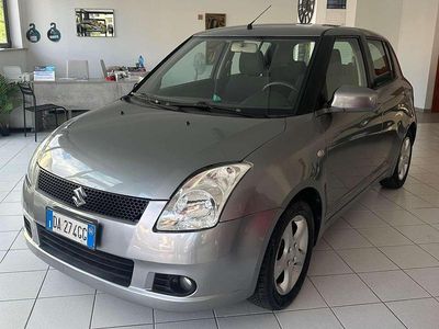Usata Suzuki Swift GLX 91 CV (66 kW) 2006 Grigio Berlina