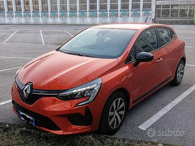 Usata Renault Clio V 90 CV (66 kW) 2023 Utilitaria