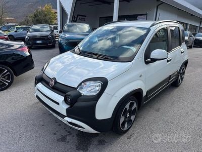 Nouvelle Fiat Panda Cross Cross 65 ch (47 kW) 2025 Citadine