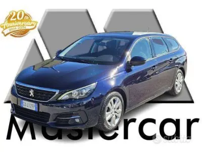 Usata Peugeot 308 Active 102 CV (75 kW) 2020 Blu Station wagon