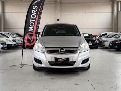 Usata Opel Zafira Edition 116 CV (85 kW) 2008 Argento Monovolume