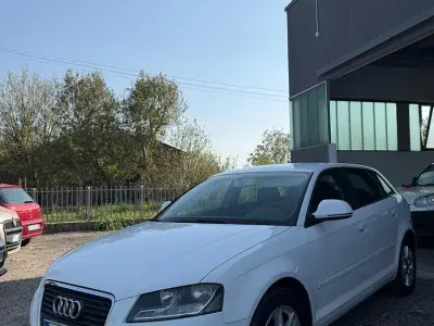 Usata Audi A3 Sportback Ambition 105 CV (77 kW) 2009 Bianco Utilitaria