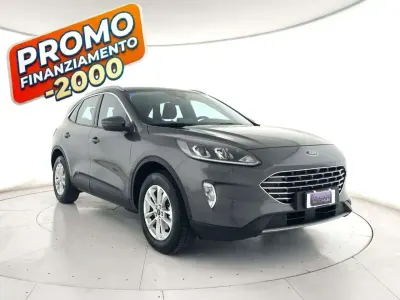 Usata Ford Kuga Business Edition 152 CV (111 kW) 2021 Grigio metallizzato SUV