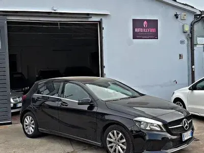 Usata Mercedes A160 Premium 90 CV (66 kW) 2018 Nero Berlina
