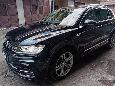 Usata VW Tiguan R-line 115 CV (84 kW) 2019 Nero SUV