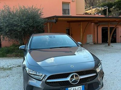 Usata Mercedes A180 116 CV (85 kW) 2021 Grigio Berlina