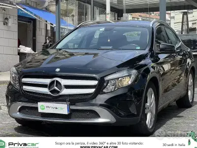 Begagnad Mercedes GLA200 136 HK (100 kW) 2015 Svart SUV