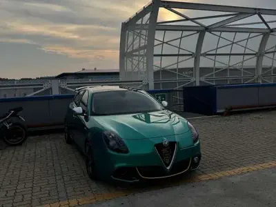 Usata Alfa Romeo Giulietta Super 120 CV (88 kW) 2018 Utilitaria