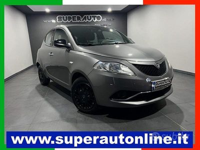 Usata Lancia Ypsilon S 95 CV (69 kW) 2017 Grigio Utilitaria