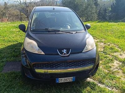 Usata Peugeot 107 68 CV (50 kW) 2009 Nero Utilitaria