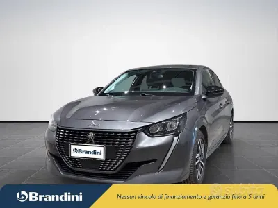 Usata Peugeot 208 Allure 102 CV (75 kW) 2022 Grigio Utilitaria
