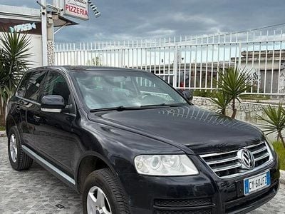 Usata VW Touareg 175 CV (128 kW) 2006 Nero SUV