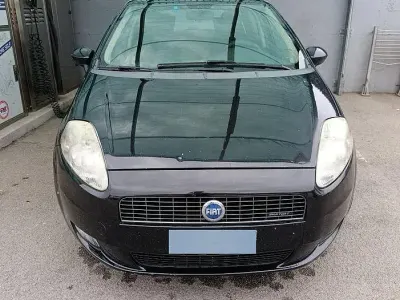 Usata Fiat Grande Punto Emotion 90 CV (66 kW) 2007 Utilitaria