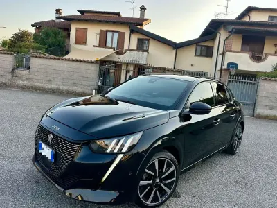 Usata Peugeot 208 GTi 101 CV (74 kW) 2022 Nero Utilitaria