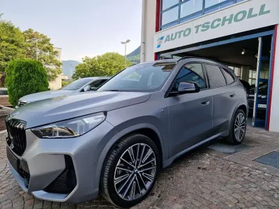 Usata BMW X1 M Sport 211 CV (155 kW) 2024 Frozen pure grey metallic SUV