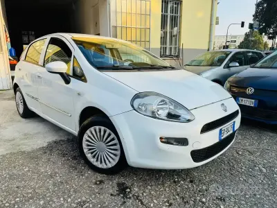 Usata Fiat Punto Evo 69 CV (50 kW) 2013 Bianco Utilitaria