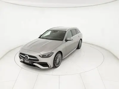 Usata Mercedes 220 Premium Plus 197 CV (144 kW) 2023 Argento brillante Station wagon