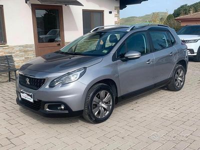 Usata Peugeot 2008 Active 75 CV (55 kW) 2018 Grigio SUV