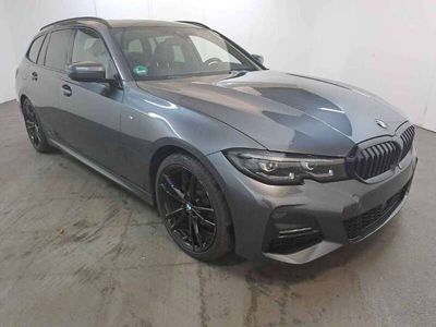 usata BMW 320 d Touring X Drive M SPORT / R19 / FULL LED / BLACK