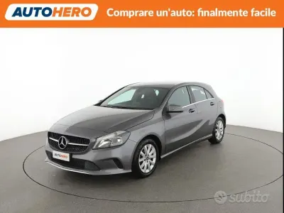 Usata Mercedes A160 102 CV (75 kW) 2018 Grigio Utilitaria
