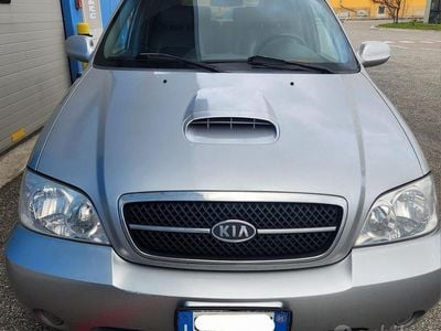 Usata Kia Carnival Comfort 144 CV (105 kW) 2005 Grigio Monovolume
