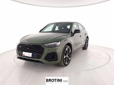 Usata Audi Q5 Sportback Ambiente 204 CV (150 kW) 2023 Verde metallizzato SUV