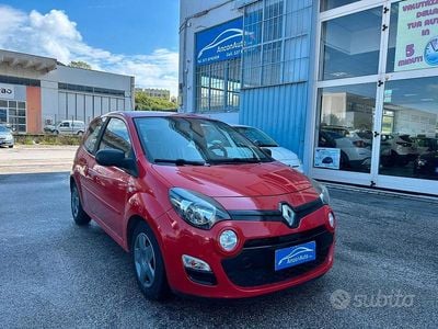 Usata Renault Twingo 76 CV (55 kW) 2014 Rosso Utilitaria