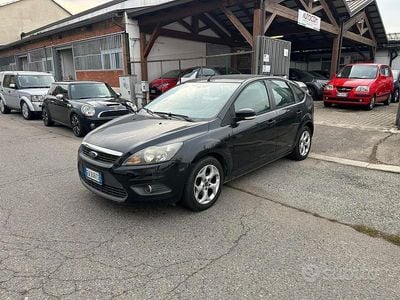 Usata Ford Focus 110 CV (80 kW) 2010 Nero Berlina