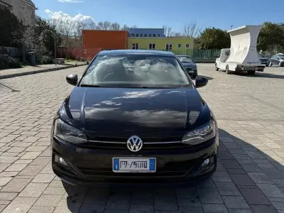 Usata VW Polo 80 CV (58 kW) 2019 Nero Utilitaria