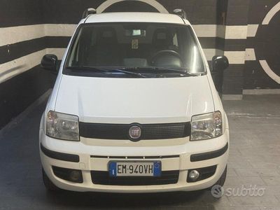 Usata Fiat Panda Emotion 75 CV (55 kW) 2012 Bianco Utilitaria
