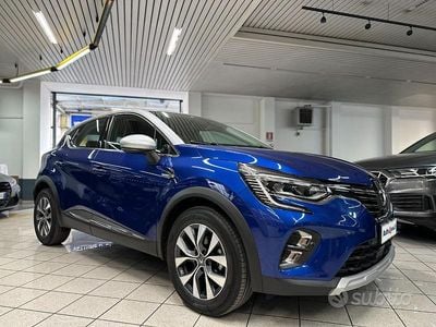 Usata Renault Captur Intens 131 CV (96 kW) 2020 Blu SUV