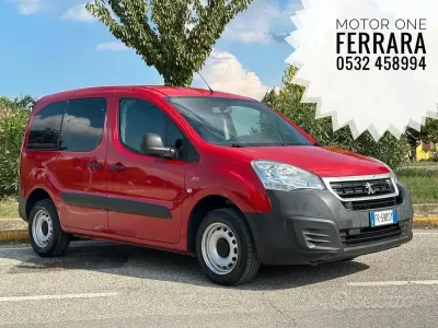 Usata Peugeot Partner Tepee 75 CV (55 kW) 2018 Rosso Monovolume