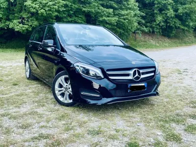 Usata Mercedes B180 109 CV (80 kW) 2018 Monovolume
